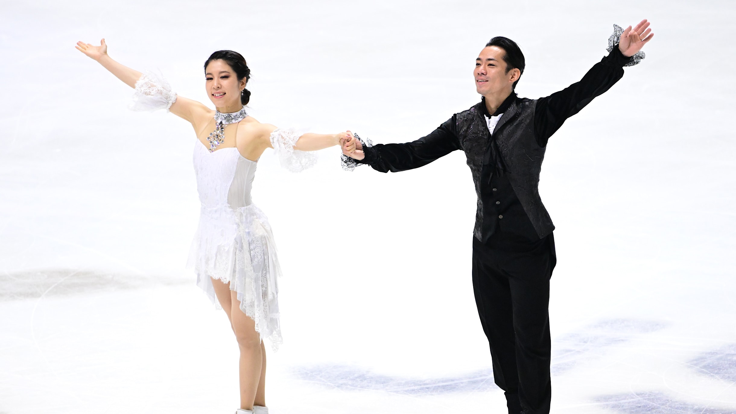 Takahashi Daisuke announces retirement from ice dance, ending