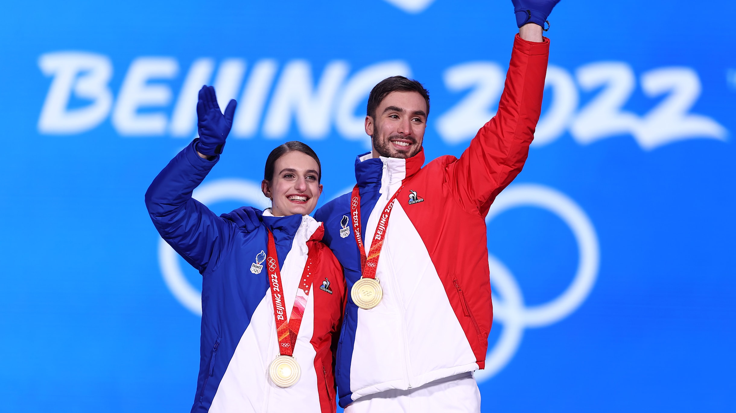 Gabriella Papadakis and Guillaume Cizeron, Olympic ice dance champions in  2022, announce end of competitive career