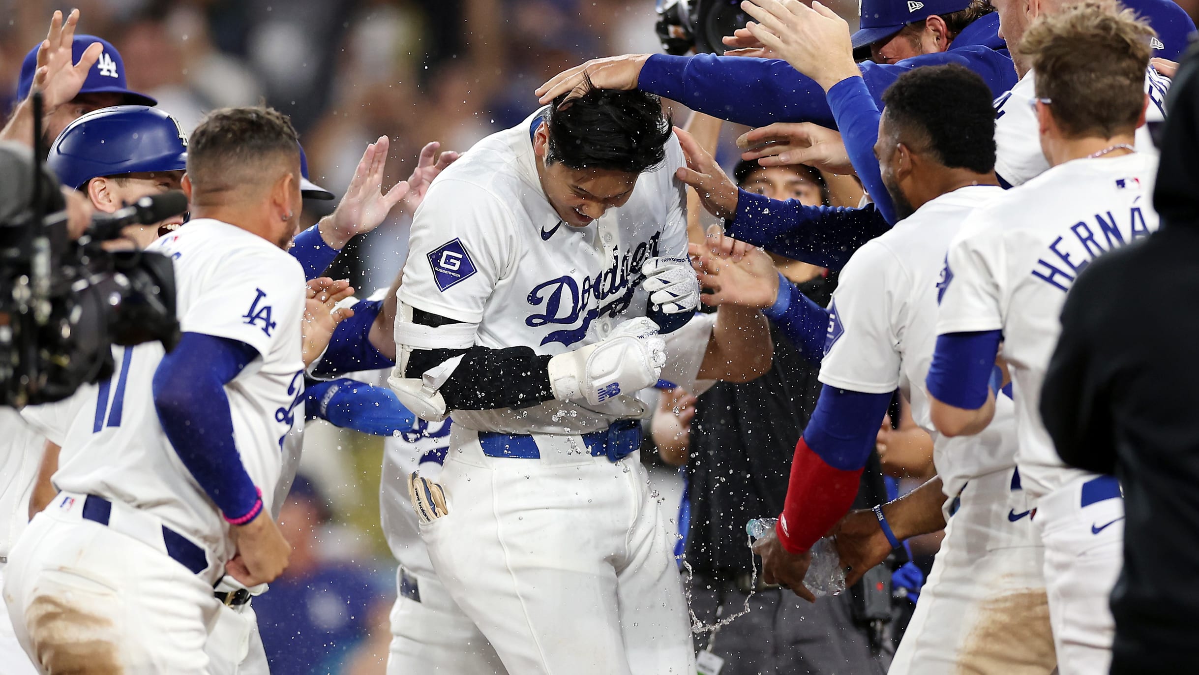 大谷翔平がサヨナラ満塁ホームラン！史上6人目の「40-40」達成｜MLB