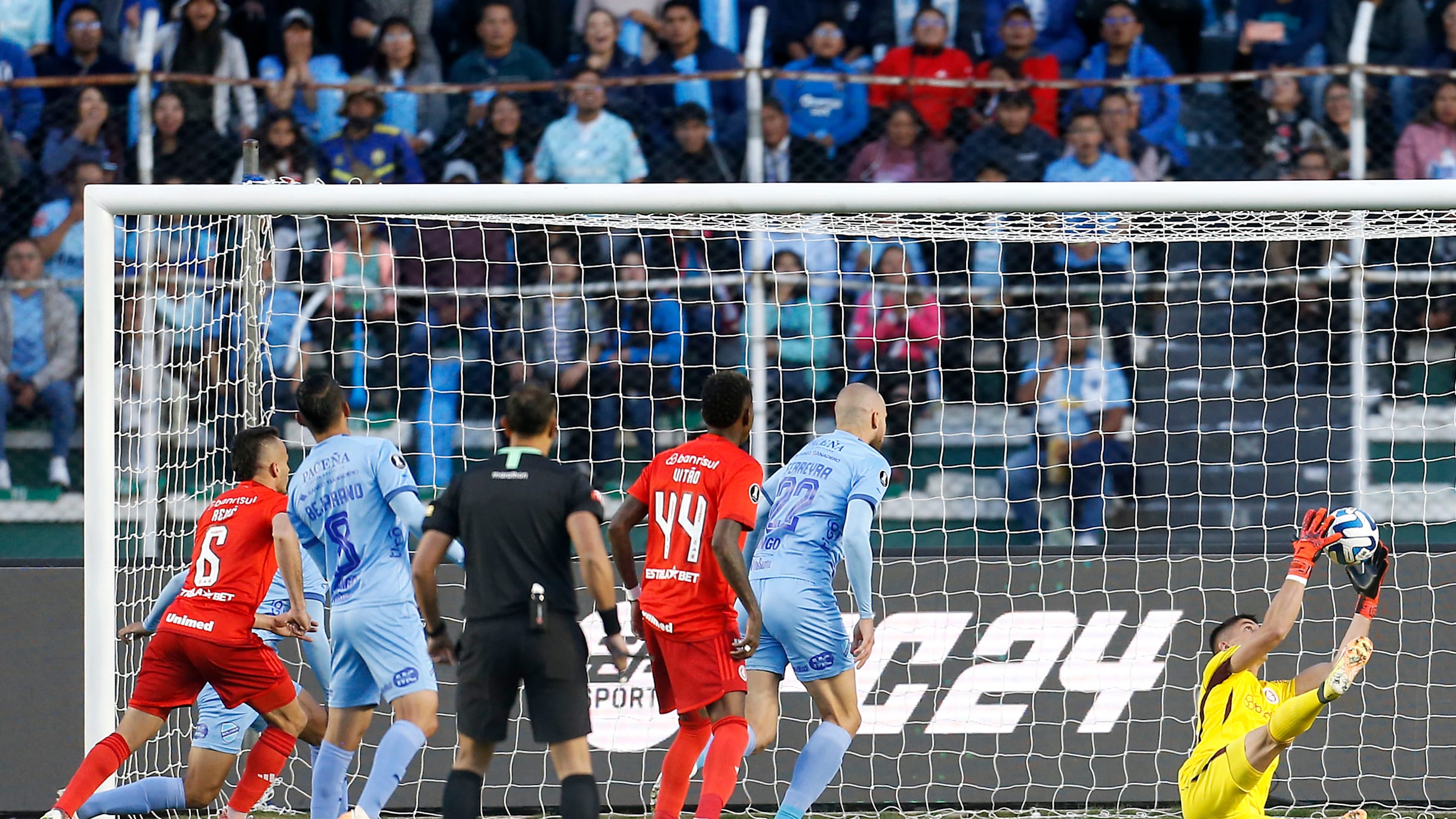 Saiba onde assistir AO VIVO o jogo do Inter x Bolívar hoje, 29/08