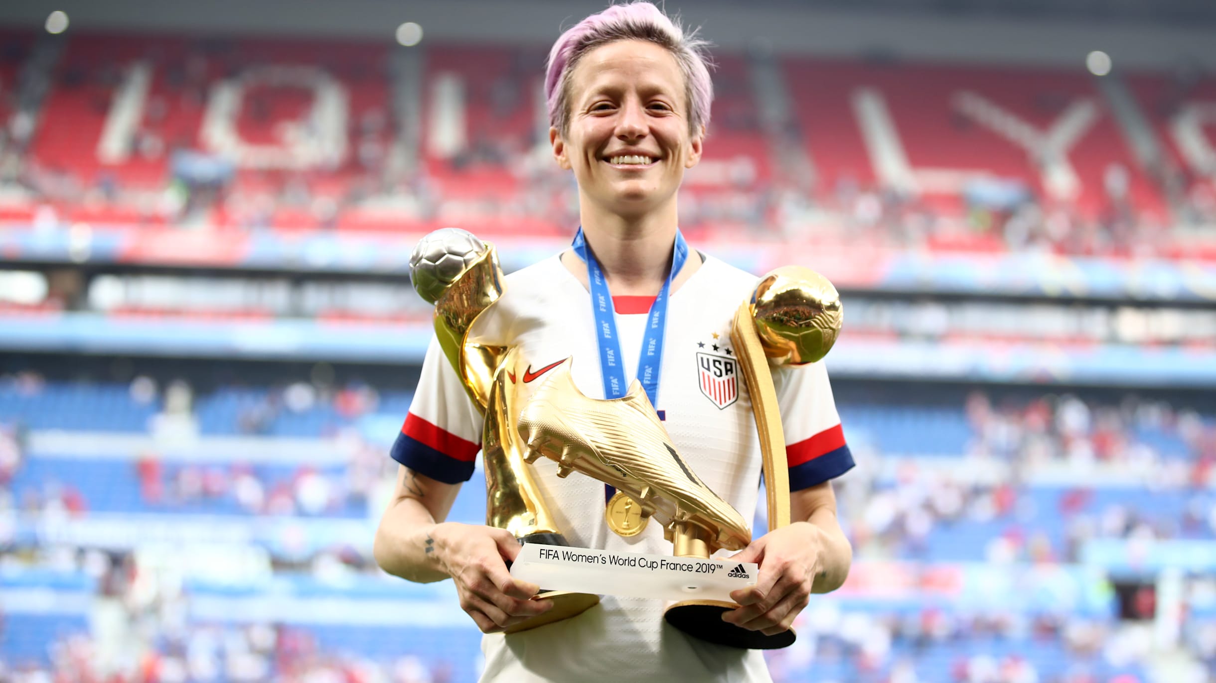 Mundial Femenino de Fútbol 2023: ¿Cuánto pesa, quién diseño y en qué se  inspiró el trofeo?