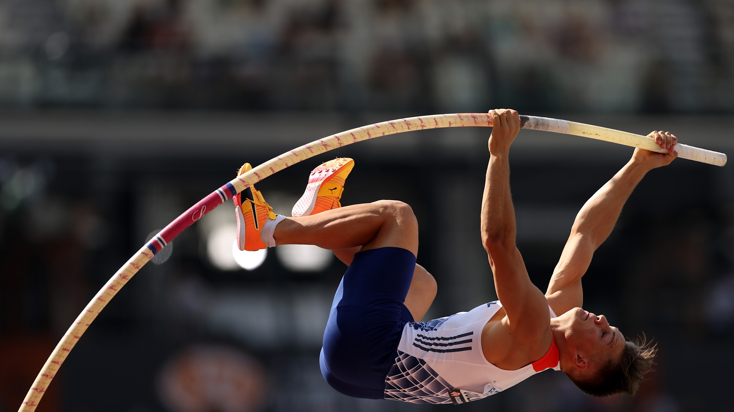 Athlétisme. Armand Duplantis bat à nouveau le record du monde du saut à la  perche, avec 6,23 m