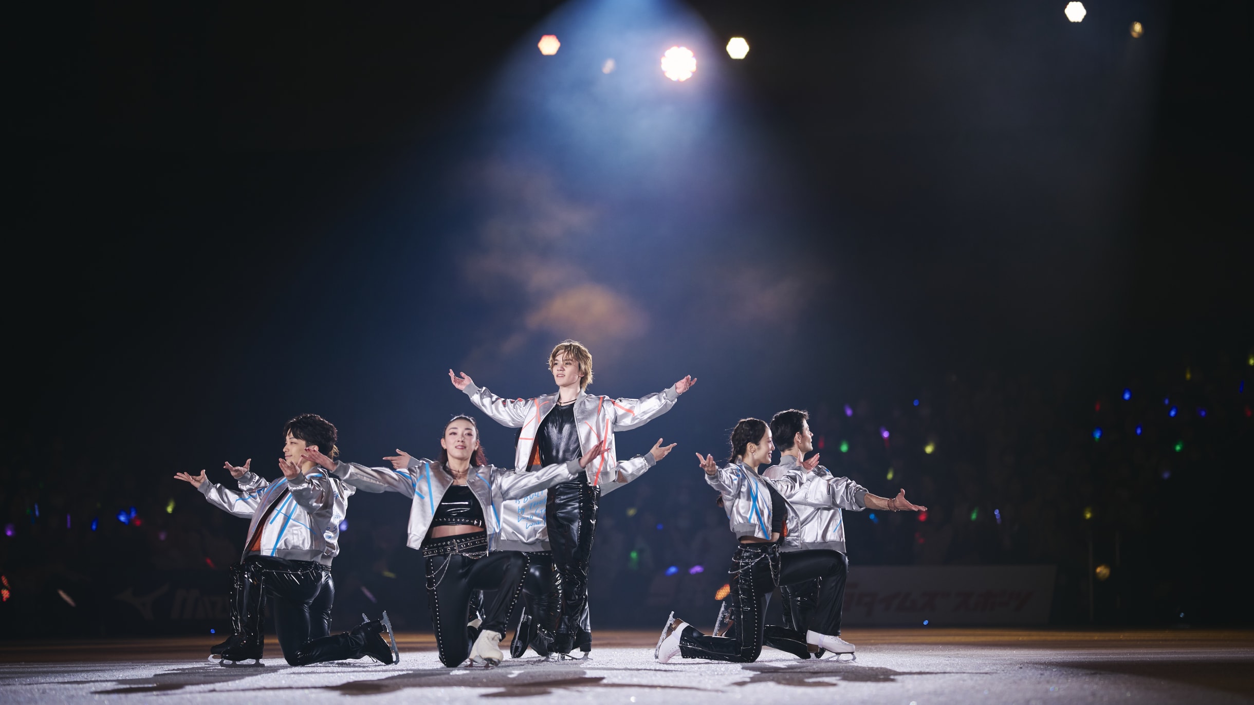フィギュアスケート 本田真凜 直筆サイン色紙 黒色紙！宇野昌磨 羽生結弦 JAL 宇野昌磨が語る「羽生結弦、本田真凛、表現論」。初プロデュース