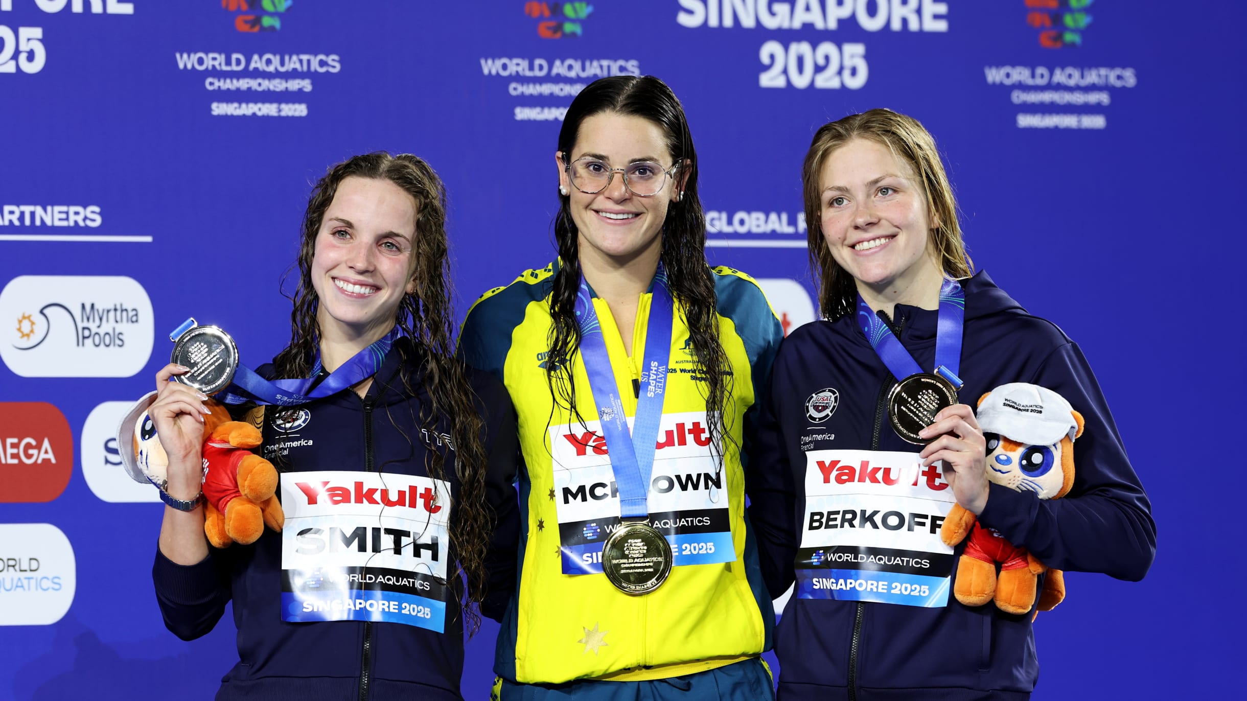 2025 World Swimming Championships: Kaylee McKeown pips Regan Smith in  thrilling 100m backstroke final to win world title
