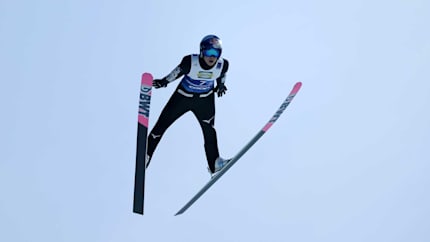小林陵侑、222mの飛翔で3位に｜FISスキージャンプW杯ビケルスン2025