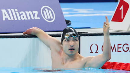 東京オリンピック　　　【パラリンピック水泳】 東京パラ】 競泳男子の鈴木、日本勢最初の金メダル 初出場の富田