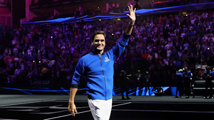 ロジャー　フェデラー　2022レーバーカップ限定Tシャツ ロンドン会場限定 ロジャー・フェデラー引退記念T 2022レーバー