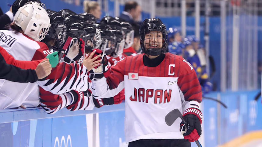 アイスホッケー】日本代表、女子世界選手権に向けてカナダへ出発…15日