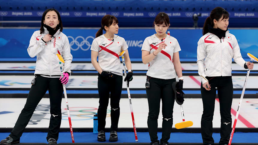 2022 カーリング女子『ロコ・ソラーレ』 ～ 軌跡 ～ 新品未開封ボックス② alba-tesoro_2022-curling-011