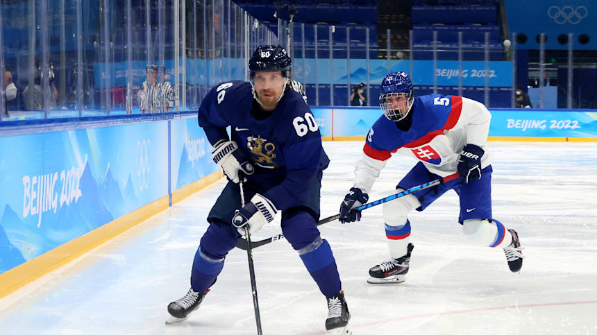 NHL Draft Prospect Slafkovsky Shining Bright at Olympic Games - The Hockey  News
