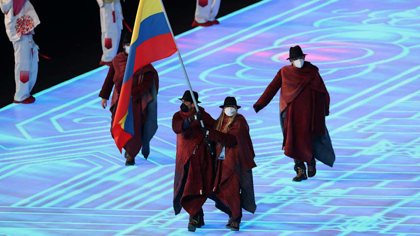 Les porte-drapeaux à la cérémonie d'ouverture des Jeux Olympiques d'hiver  de Beijing 2022 - Actualité Olympique