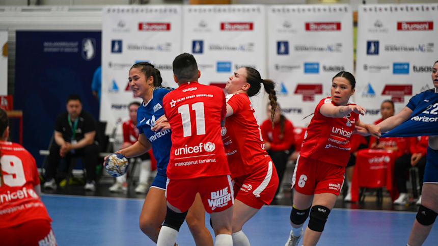Stavanger, Norway. 03rd Dec, 2023. Stavanger, Norway, December 3rd 2023:  Santina Sabatnig (54 Austria) shoots the ball during the IHF Womens World  Championship game between Greenland and Austria at DNB Arena in