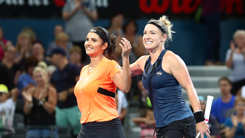 Martina Hingis & Sania Mirza end doubles partnership - BBC Sport