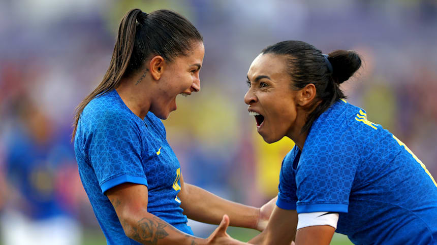 Debinha, atacante da Seleção feminina: Futebol feminino não é