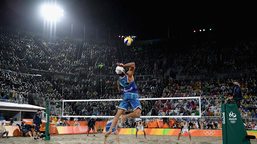 What score does volleyball go to deals