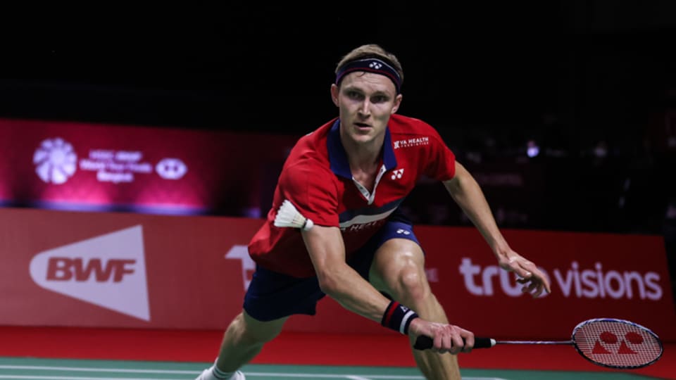 Viktor Axelsen wins his opening match at the BWF 2020 World Tour Finals