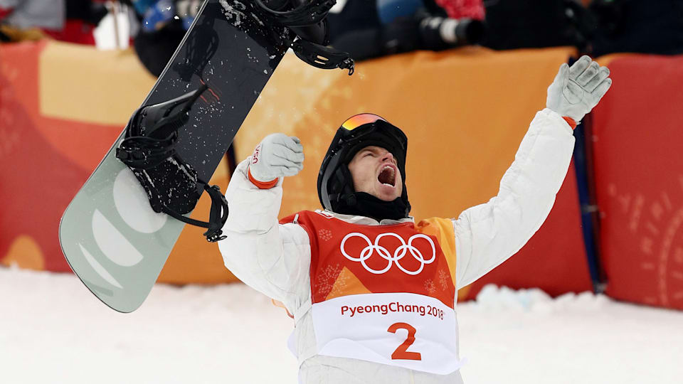 Shaun White grabs dramatic late gold in snowboard halfpipe