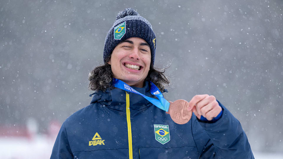 Gangwon 2024: Brazil celebrates historic first Winter Youth Olympic medal  thanks to snowboarder Zion Bethonico and family