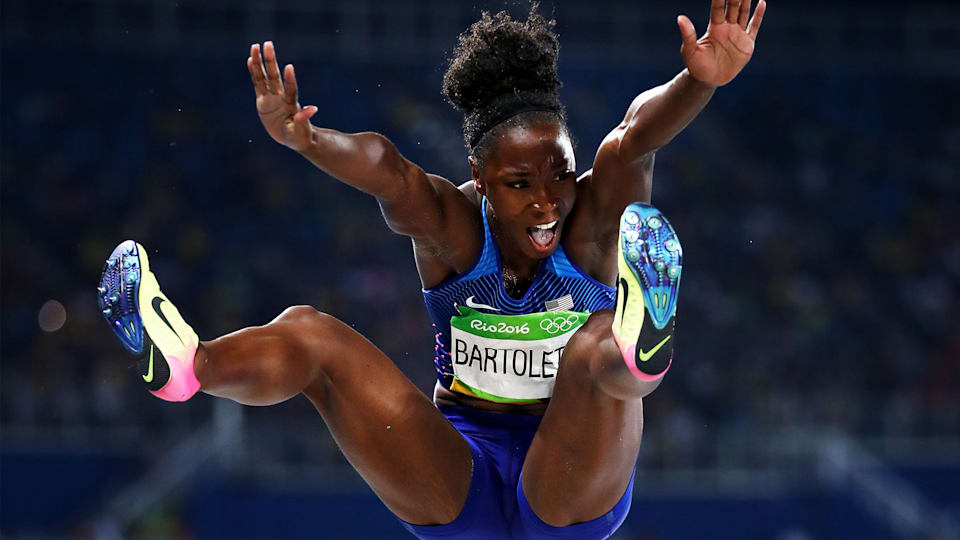 Female long jumpers discount