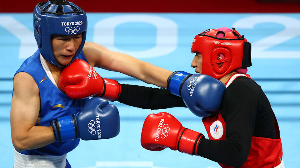 中国女子拳击运动员李倩在2020年东京奥运会女子75公斤级比赛中