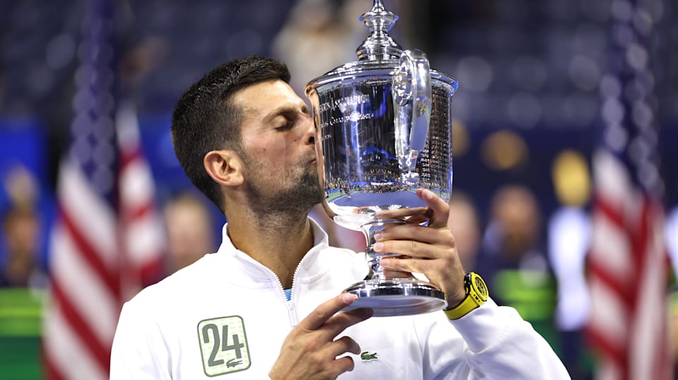 Djokovic vai à semi do US Open e está a 2 jogos de recorde