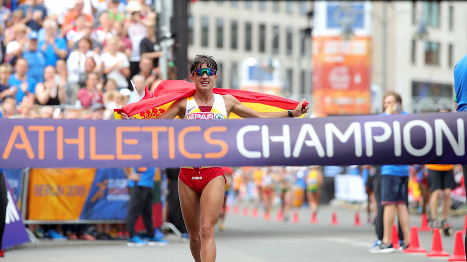 Maria Perez breaks the 35km world record as Spain dominates at the 2023 ...