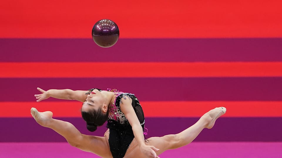 Rhythmic Gymnastics: Italy's Sofia Raffaeli claims historic gold