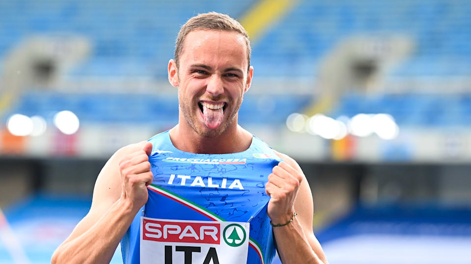 Abbigliamento atletica leggera on line on sale