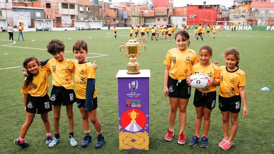 Taça da Copa do Mundo de Rugby visita projeto social em Paraisópolis -  Gazeta Esportiva