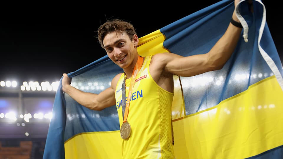 Solid gold performers: Mondo Duplantis, Sha'Carri Richardson deliver  stunning efforts to win World Championships