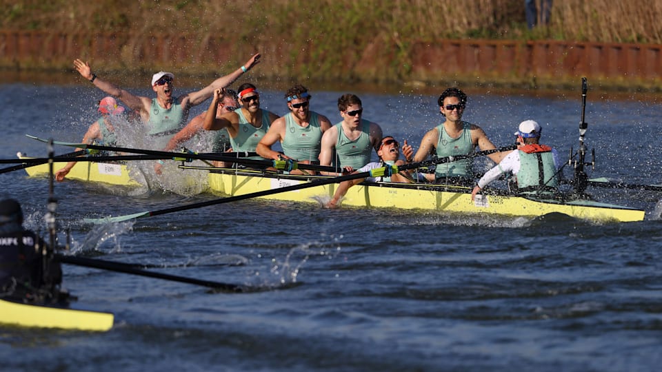 Boat Race 2021: Cambridge complete third straight double over Oxford