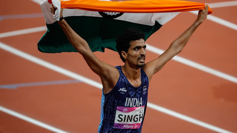Delhi Half Marathon 2023 Kartik Kumar headlines Indian challenge