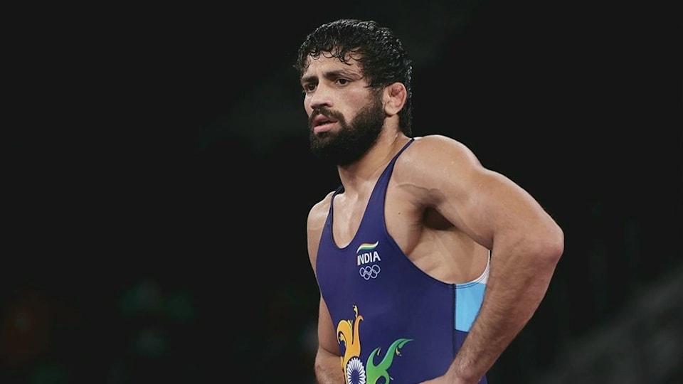 Men wrestling outlet