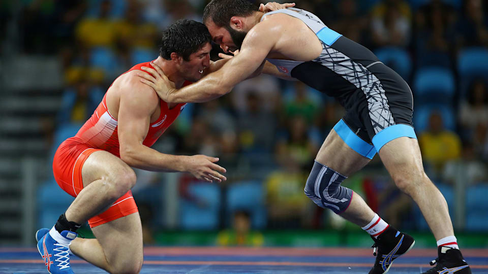 World champions take men s wrestling golds Olympic News