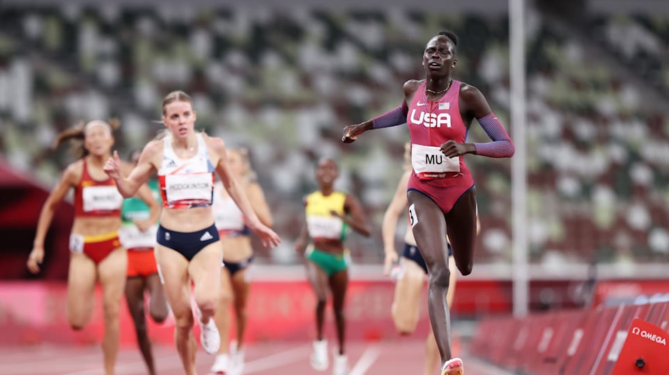Athing Mu (USA) wins the women's 800m in a meet-record 1:55.04 during the  46th Prefontaine Classic, Saturday, Aug 21, 2021, in Eugene, Ore. Photo via  Newscom Stock Photo - Alamy