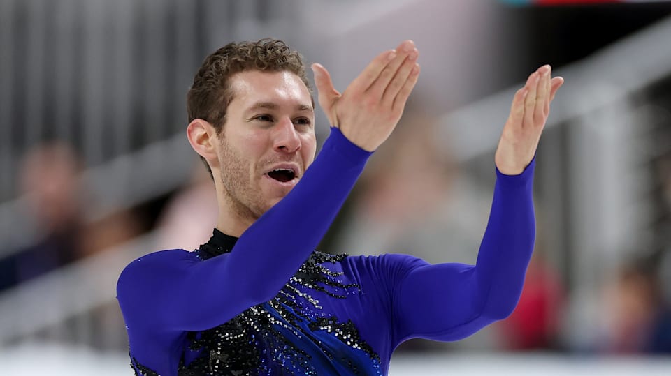 World Figure Skating Championships: Uno Shoma leads after men's