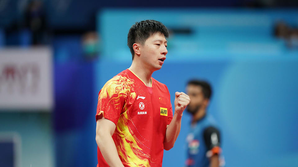 马龙在比赛中庆祝胜利