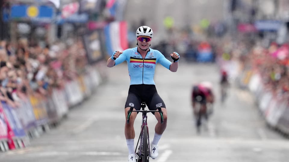 Uci road cycling online