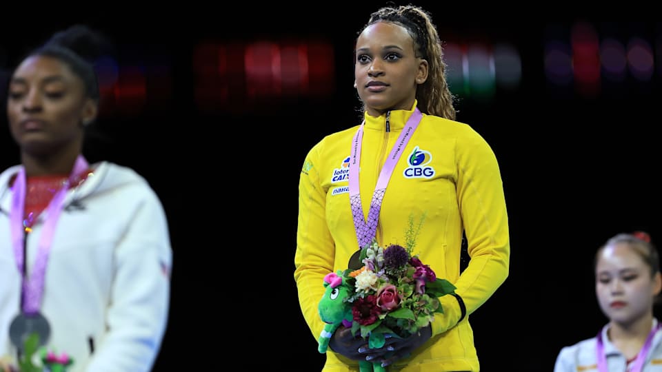 Rebeca Andrade supera Biles e é ouro na final do salto no Mundial de Ginástica  Artística