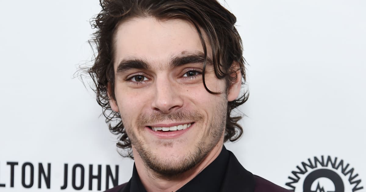Breaking Bad star RJ Mitte Hollywood can learn from the Paralympics