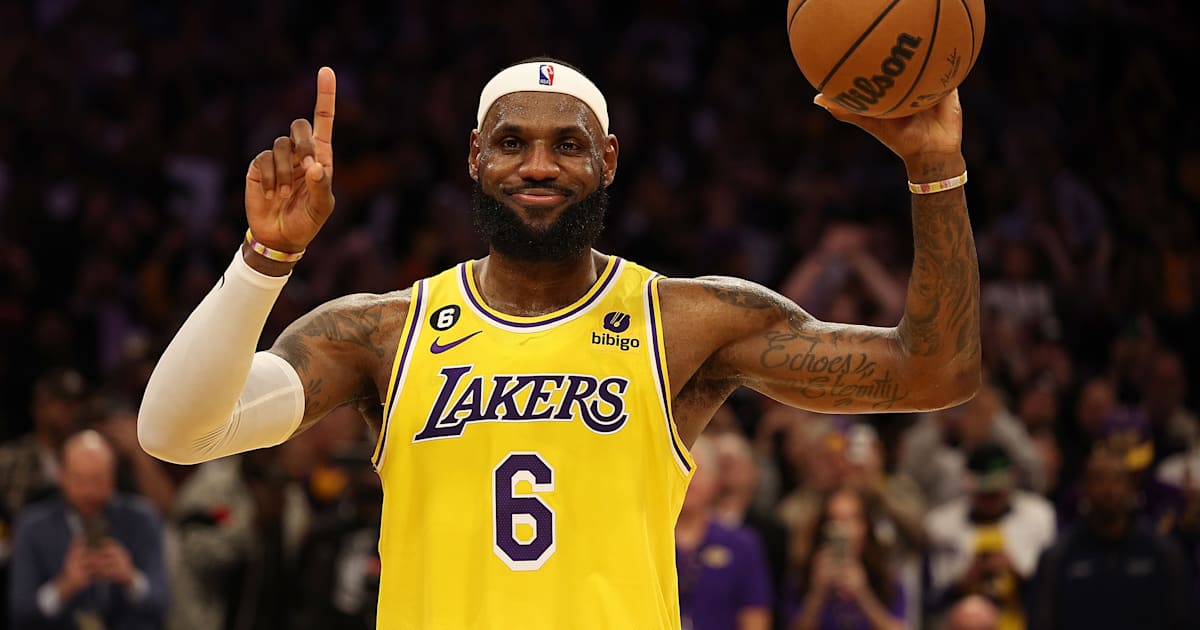 LeBron James Los Angeles Lakers Association Edition 2022/23 Older