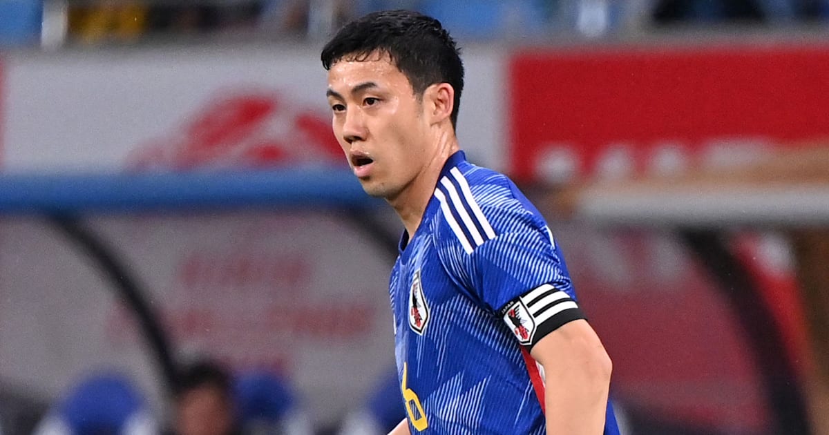 遠藤航　直筆サインTシャツ　日本代表　シュツットガルト　リヴァプール　サッカー Amazon.co.jp: 世界限定99枚直筆サイン 遠藤航 日本代表