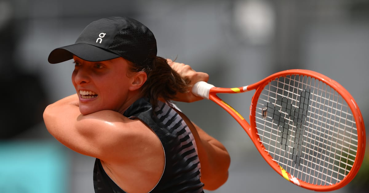 Świątek retires in Madrid; Andreeva strides into round of 16