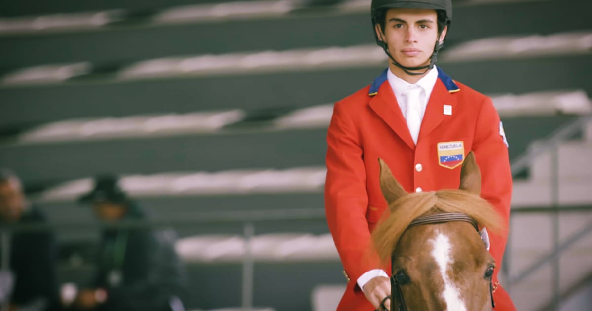 Horse saga ends in unexpected gift for Venezuelan rider