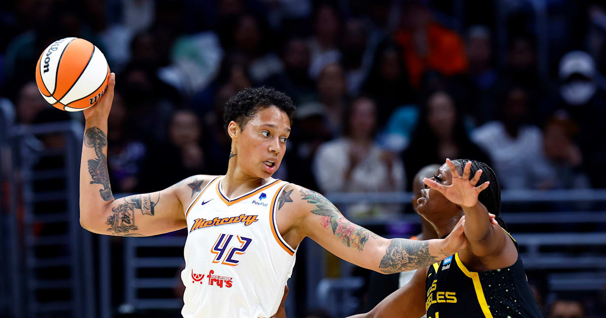 Why Brittney Griner and Other W.N.B.A. Stars Play Overseas - The
