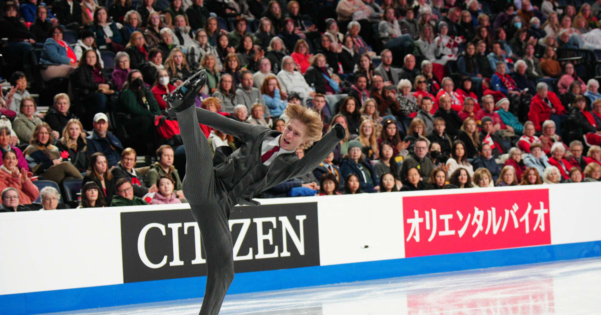 Stephen Gogolev holds slim lead after short program at Nebelhorn Trophy