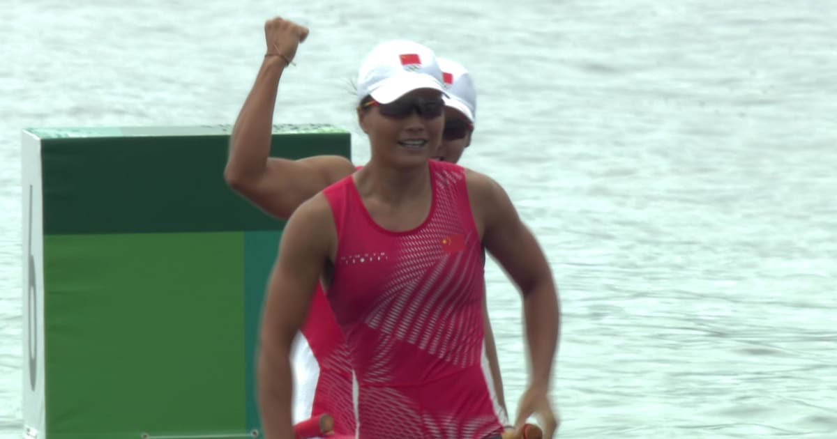 Medal Moment | Tokyo 2020: Canoe Sprint - Canoe Double 500m Team (CHN)