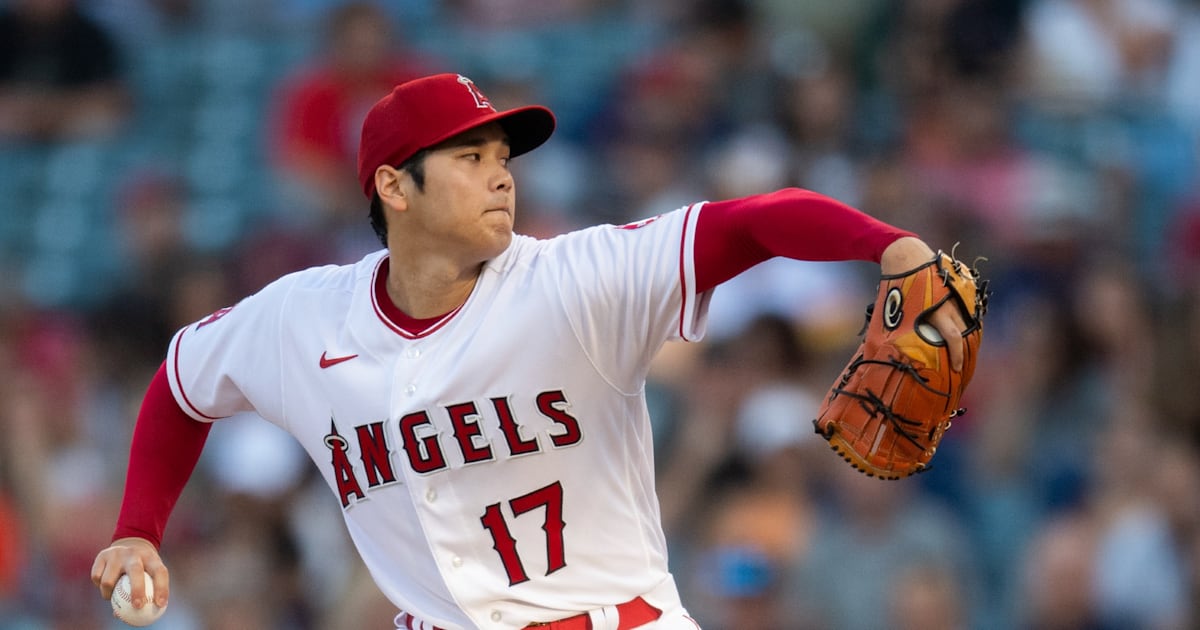 MLB 大谷翔平選手 #17 エンゼルス ゴールデングローブ ボールディスプレイ-