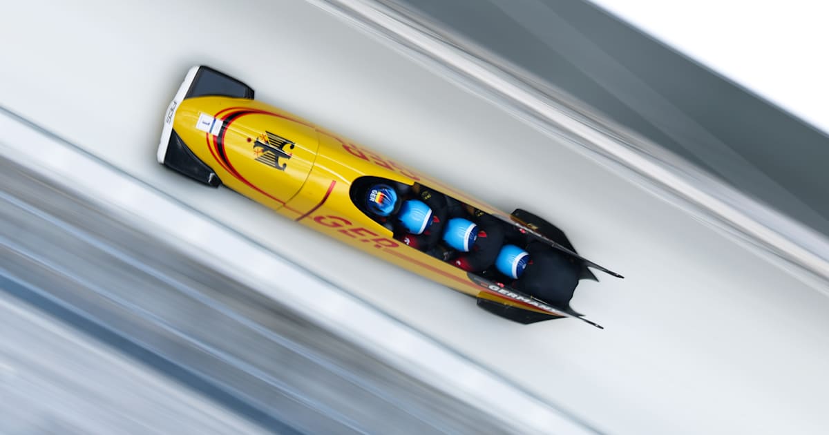 Johannes Lochner’s Germany team lead four-man, Austrian pilot Jakob Mandlbauer taken to hospital with neck injury