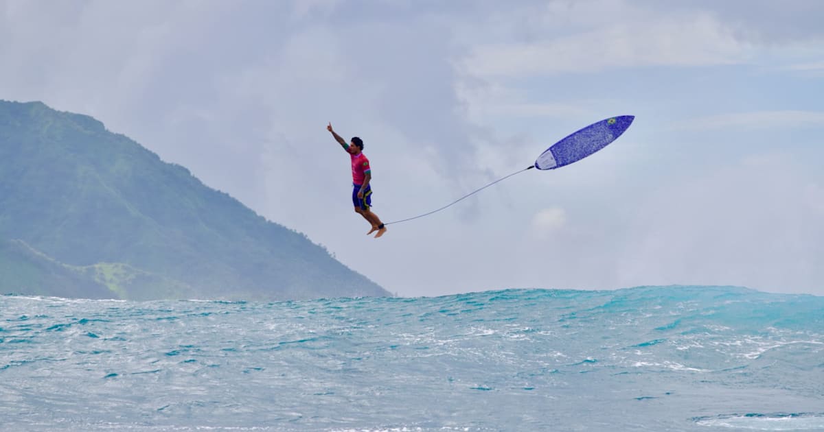 Gabriel Medina et mère nature unissent leurs forces pour une « photo des Jeux olympiques » à Teahupo’o